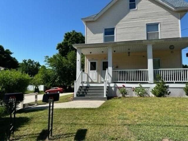 property at 3 Hudson St