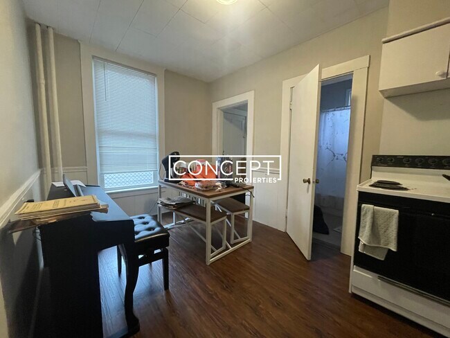 8 A Forest St, Unit 1L in Cambridge, MA - Building Photo - Building Photo