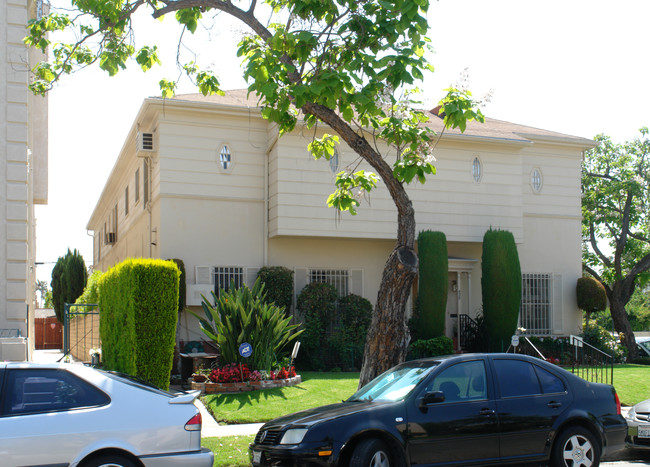 438 S Hamel Rd in Los Angeles, CA - Building Photo - Building Photo