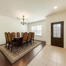 601 Elm Creek Dr in Lewisville, TX - Foto de edificio - Building Photo