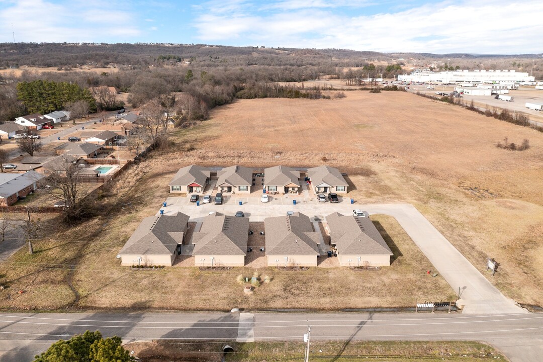 Maple Pointe in Muldrow, OK - Building Photo