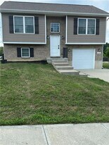 1125 Gemstone Pointe Dr in Walton, KY - Building Photo