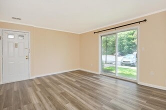 11 Coral Tree Ct in Trenton, NJ - Building Photo - Building Photo
