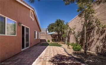 7926 Whitlocks Mill Ave in Las Vegas, NV - Building Photo - Building Photo