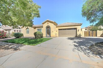 2832 E Flower St in Gilbert, AZ - Building Photo - Building Photo