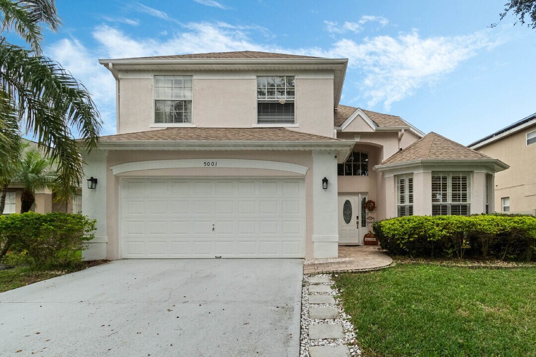 5001 Terra Vista Way in Orlando, FL - Building Photo