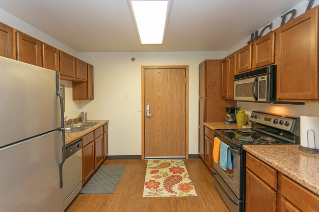 Multi-Family Apartment Living All-inclusive in Fargo, ND - Building Photo - Interior Photo