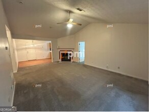 2720 Sapphire St in College Park, GA - Building Photo - Building Photo