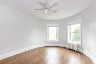354 Tappan St, Unit 6 in Brookline, MA - Building Photo