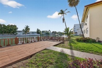 160 S Shore Dr in Miami Beach, FL - Building Photo - Building Photo