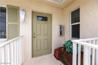 550 Teryl Rd in Naples, FL - Building Photo - Building Photo