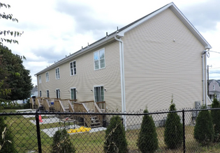 56 Chambers St in Waterbury, CT - Building Photo - Building Photo