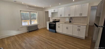 1240 Co Rd 23 in Narrowsburg, NY - Building Photo - Building Photo