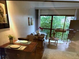 1001 26th St NW, Unit Foggy Bottom furnished in Washington, DC - Building Photo