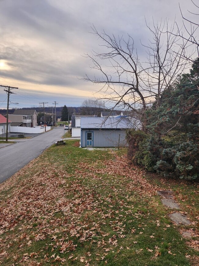 120 Cooper St in Manchester, PA - Building Photo - Building Photo