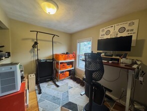 53 Farragut Ave, Unit 2 in Somerville, MA - Building Photo - Building Photo