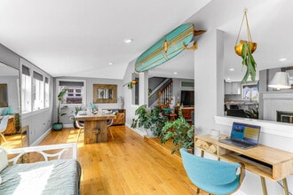 32 Basin St in Newburyport, MA - Building Photo - Building Photo