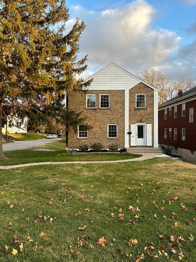 property at 2021 Dixie Hwy