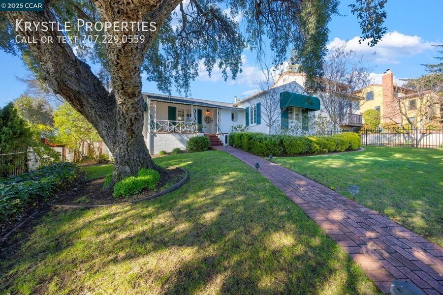 110 Camino Alto in Vallejo, CA - Building Photo