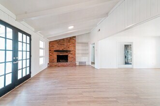 2114 56th St in Lubbock, TX - Building Photo - Building Photo