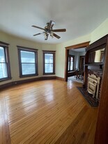 445 Potomac Ave, Unit Upper in Buffalo, NY - Building Photo