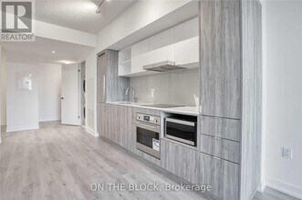 138 Downes St in Toronto, ON - Building Photo - Building Photo