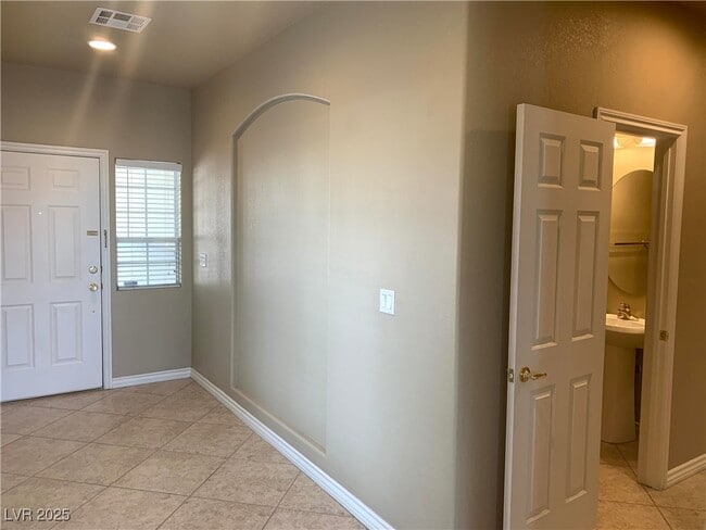 203 Animated Ct in Henderson, NV - Building Photo - Building Photo