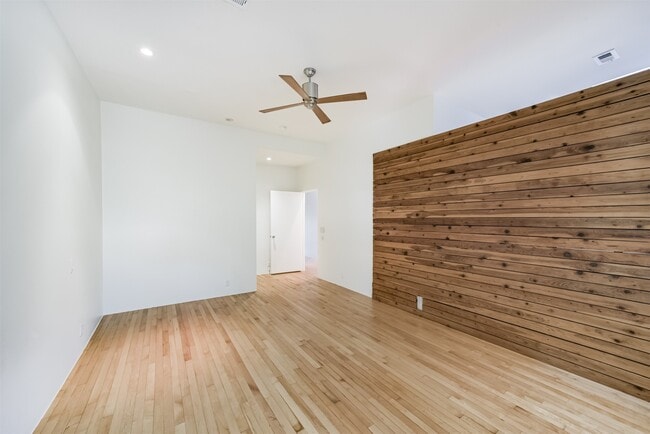 property at 2518 Mason St