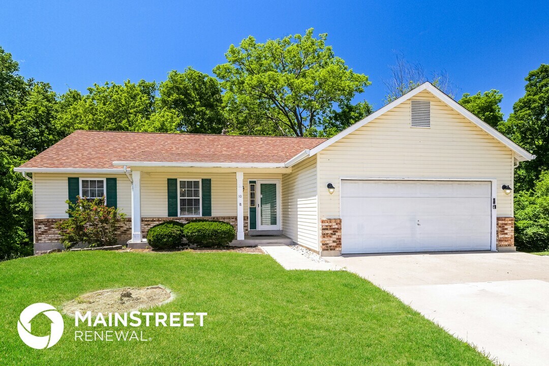 10 Abby Michelle Ct in St. Peters, MO - Building Photo