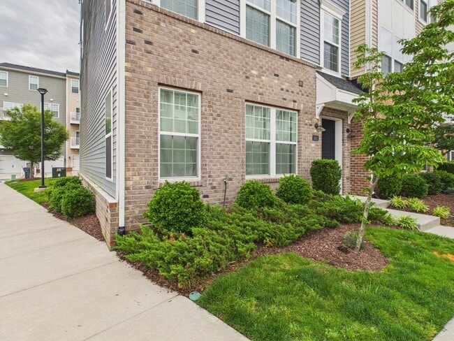 property at 5931 Laurel Bed Ln