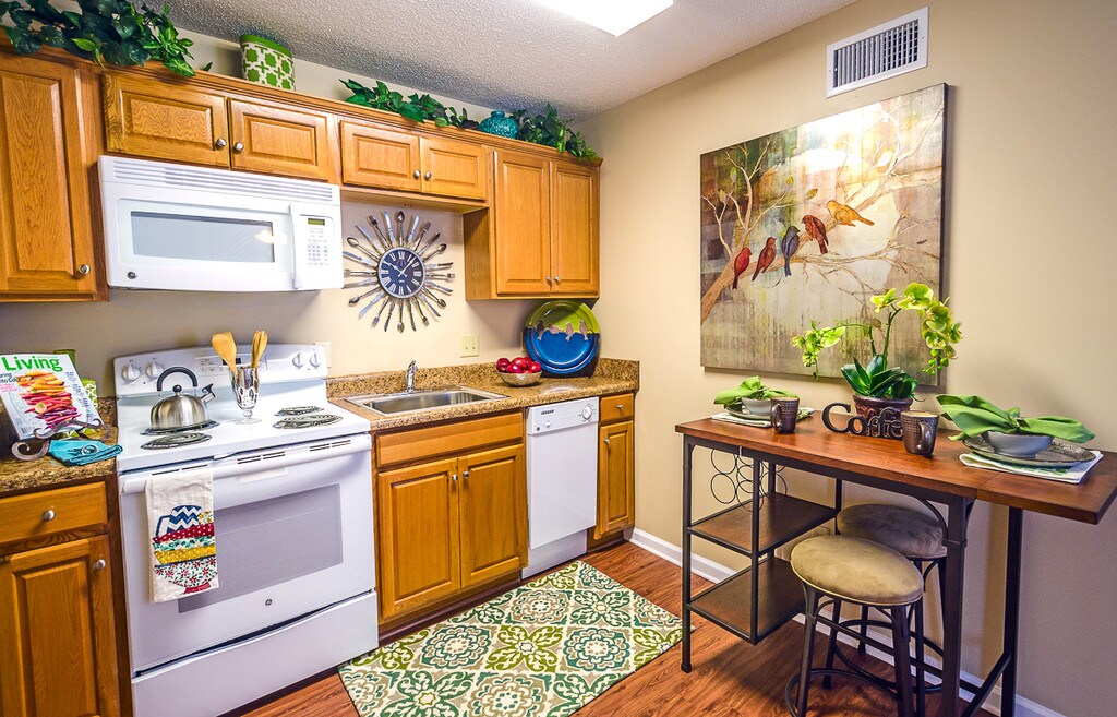 Robinwood Apartments in Mobile, AL