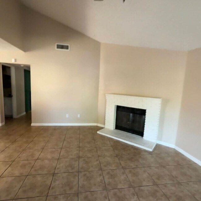 6109 Midas St in Bakersfield, CA - Building Photo - Building Photo