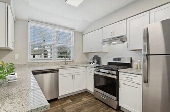 7600 Roswell Rd in Sandy Springs, GA - Building Photo - Building Photo