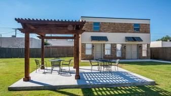 The Terraces at Lakehurst Apartments