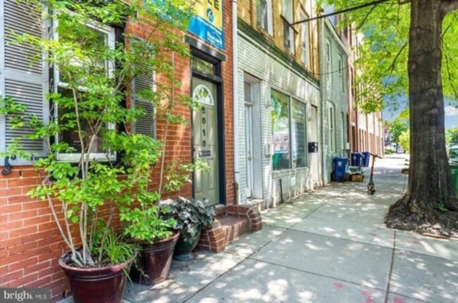 2010 Fleet St in Baltimore, MD - Building Photo - Building Photo