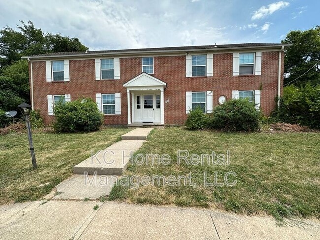property at 8620 Countryshire Ln