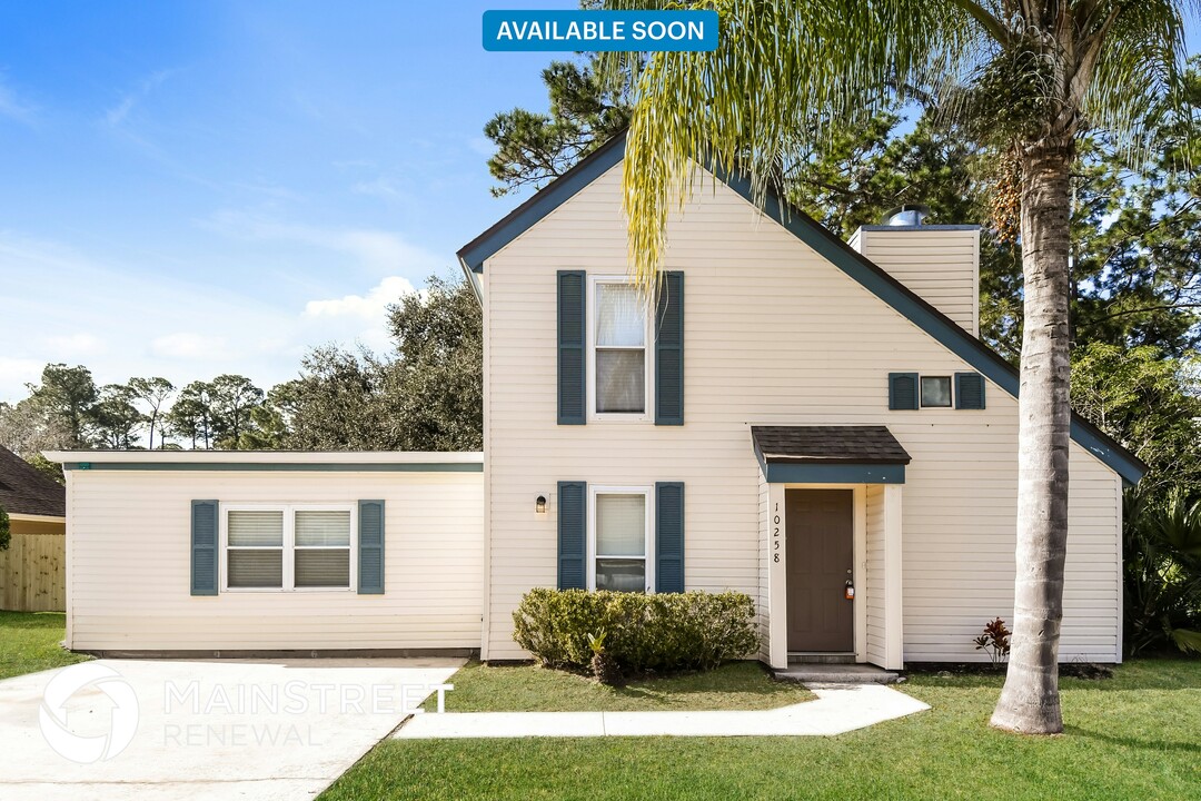10258 Lake Pines Rd in Jacksonville, FL - Building Photo