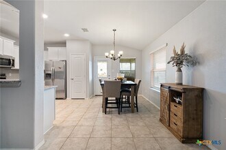 5541 Perdita Dr in Belton, TX - Foto de edificio - Building Photo