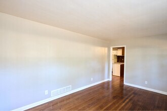 4669 Lawrenceville Hwy in Tucker, GA - Building Photo - Building Photo