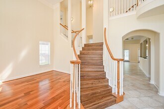 1547 Lakeside Enclave Dr in Houston, TX - Building Photo - Building Photo