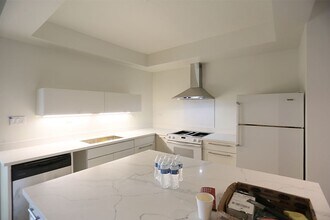 2131 Fillmore St in San Francisco, CA - Building Photo - Building Photo