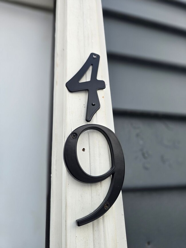 49 Royal St in Agawam, MA - Building Photo - Building Photo