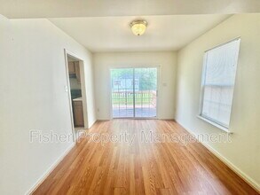 16736 Amherst Oak Ln in Colonial Heights, VA - Building Photo - Building Photo
