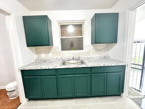 9219 McKinney St in Detroit, MI - Building Photo - Building Photo