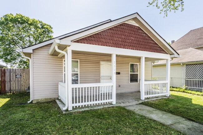 2329 N Kenwood Ave in Indianapolis, IN - Building Photo - Building Photo