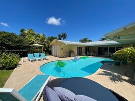 4410 Buchanan St, Unit Building #11315-11315F in Hollywood, FL - Building Photo