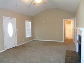 720 Arrowfield Dr in Clarksville, TN - Building Photo - Building Photo