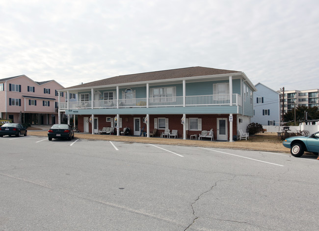 402 Henderson Blvd in Atlantic Beach, NC - Building Photo - Building Photo