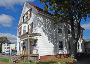 535 Forest Ave W in Portland, ME - Building Photo - Building Photo