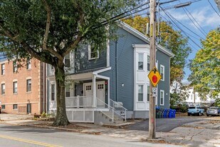 120 Pitman St, Unit 3 in Providence, RI - Building Photo